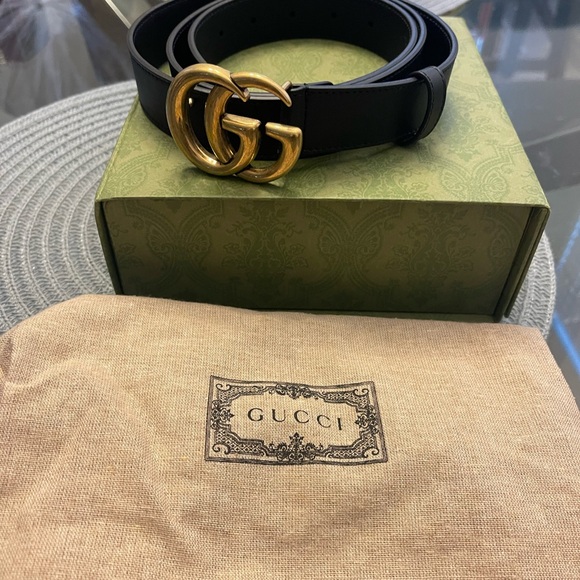 Gucci used belt with bag and box size 110 in great condition worn twice and real - Picture 7 of 10